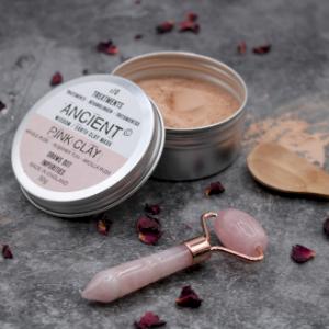 Masques d'argile par AW Artisan