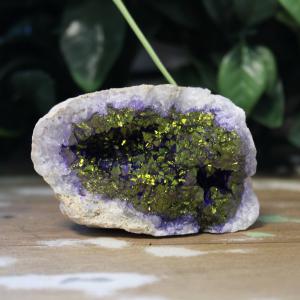 Géodes en calcite colorées