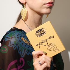 AW Artisan France est grossiste en bijoux de feuille véritables